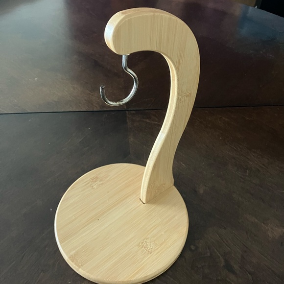 Bamboo Banana Holder/Stand with Metal Hook - Picture 3 of 5